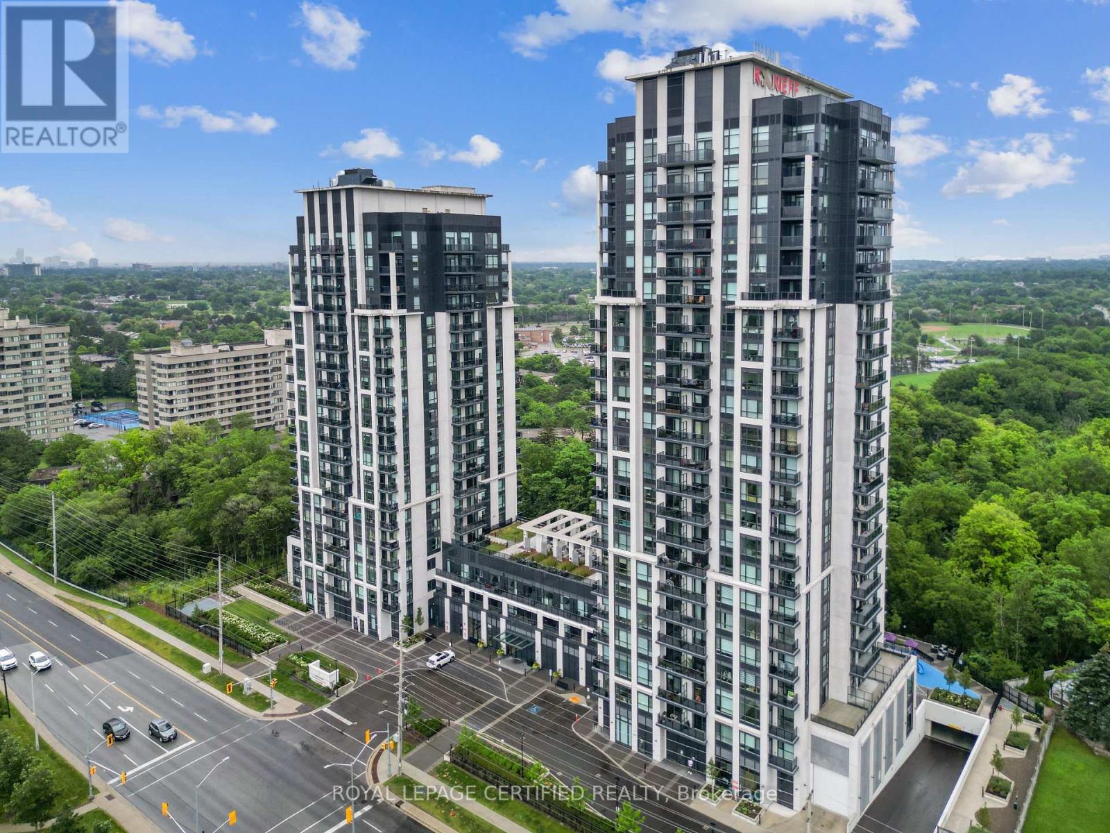 1803 - 202 BURNHAMTHORPE ROAD E, Mississauga (City Centre)