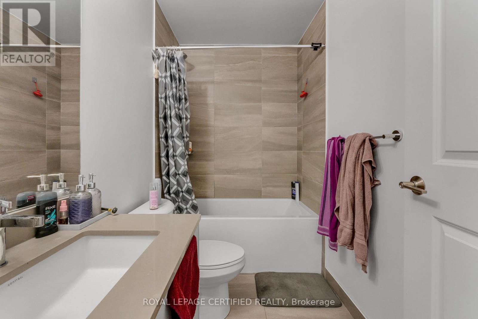 1803 - 202 Burnhamthorpe Road E, Mississauga, Ontario  L5A 4L4 - Photo 10 - W13544722
