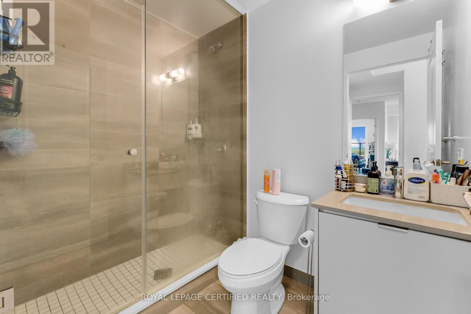 1803 - 202 Burnhamthorpe Road E, Mississauga, Ontario  L5A 4L4 - Photo 19 - W13544722