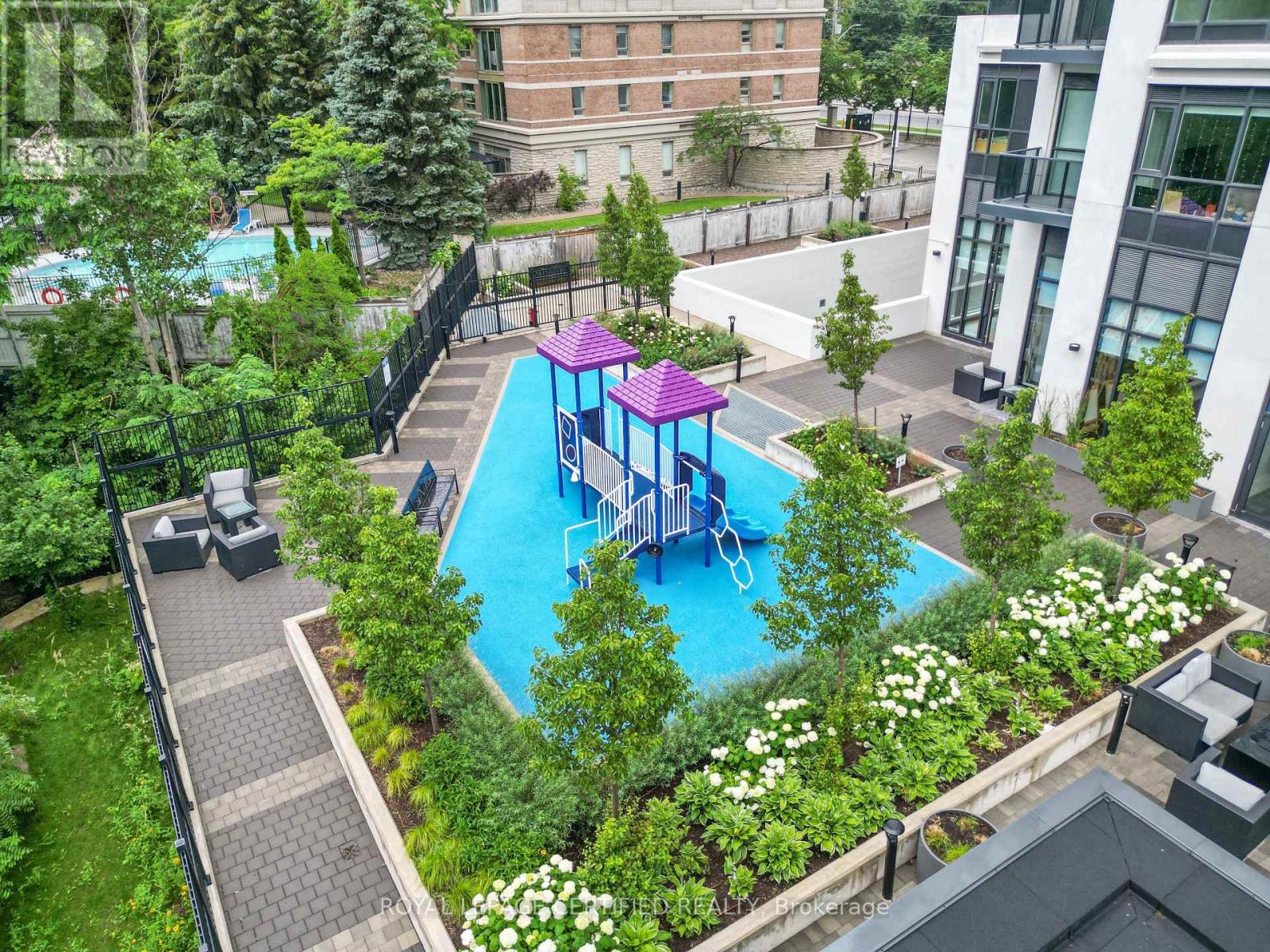 1803 - 202 Burnhamthorpe Road E, Mississauga, Ontario  L5A 4L4 - Photo 27 - W13544722
