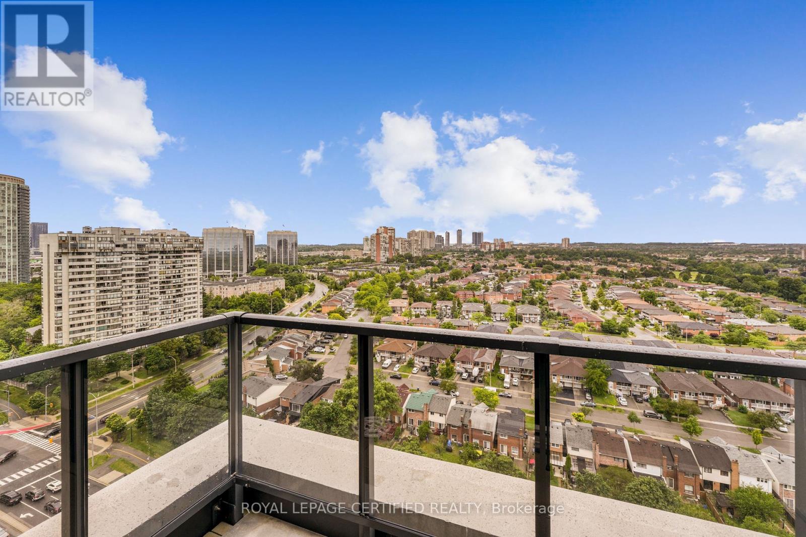 1803 - 202 Burnhamthorpe Road E, Mississauga, Ontario  L5A 4L4 - Photo 8 - W13544722