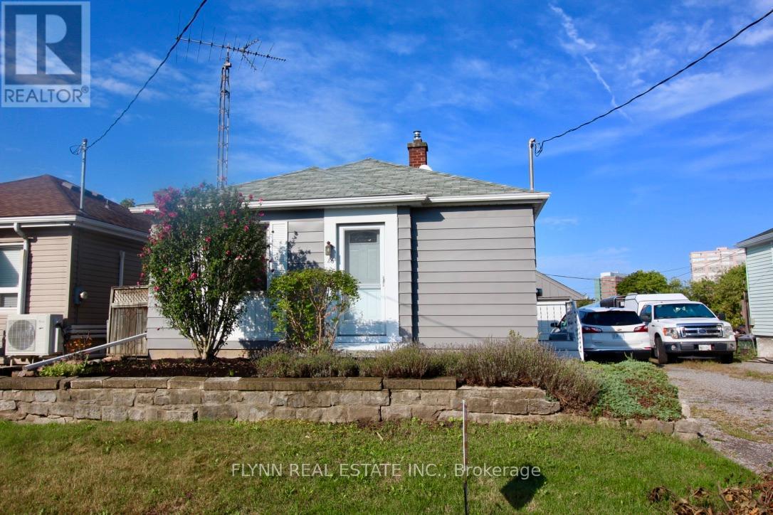 86 ARGYLE CRESCENT, St. Catharines, Ontario