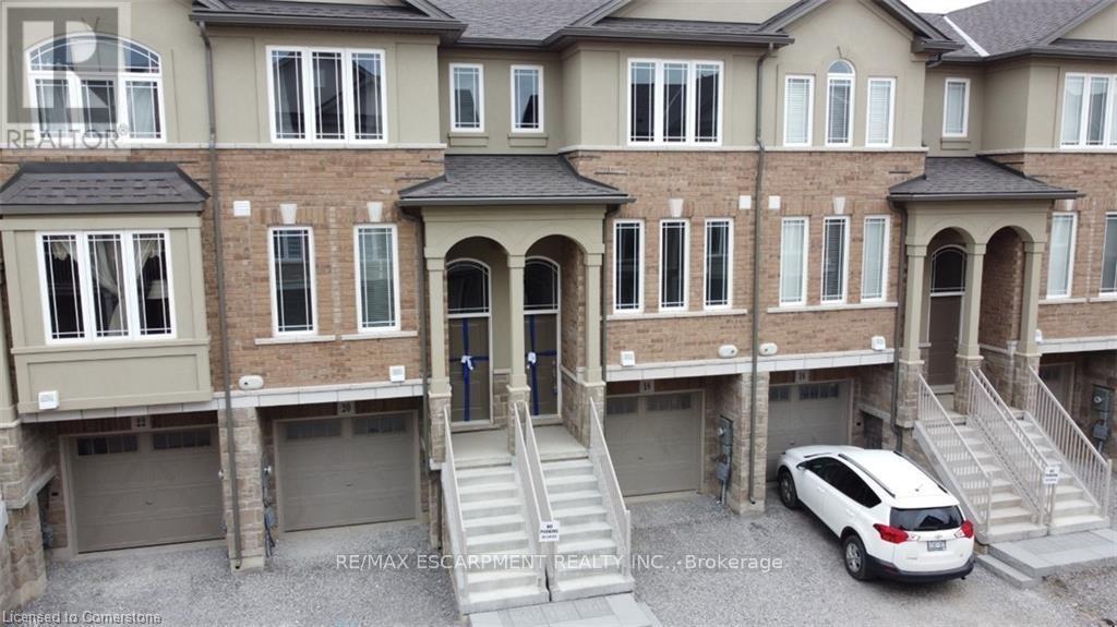 18 AQUA LANE, Hamilton, Ontario