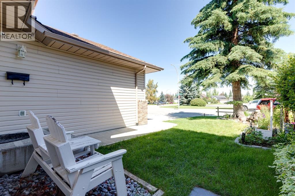 98 Everglade Drive SE, Airdrie, Alberta  T4B 2E8 - Photo 3 - A2325519
