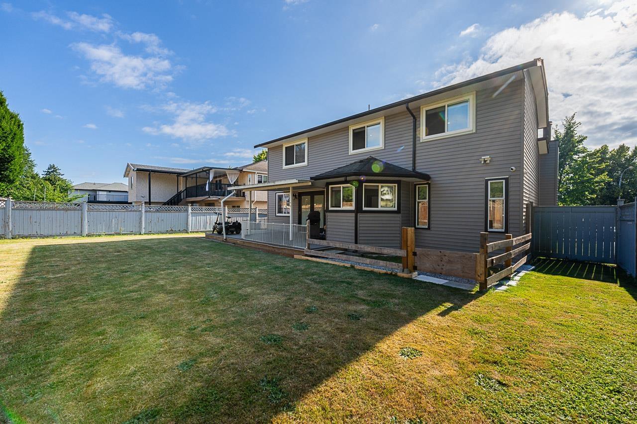 8902 142a Street, Surrey, British Columbia  V3V 7T1 - Photo 35 - R3144150
