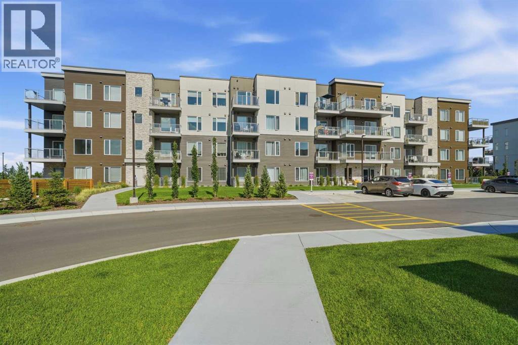 109, 700 Shawnee Square SW, Calgary, Alberta  T2Y 0T6 - Photo 1 - A2327678
