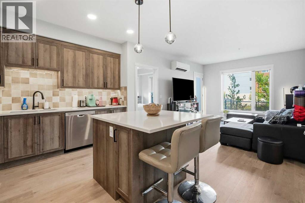 109, 700 Shawnee Square SW, Calgary, Alberta  T2Y 0T6 - Photo 6 - A2327678