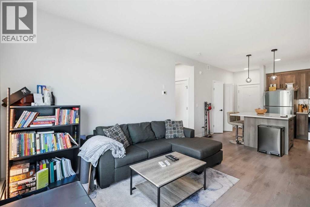 109, 700 Shawnee Square SW, Calgary, Alberta  T2Y 0T6 - Photo 13 - A2327678