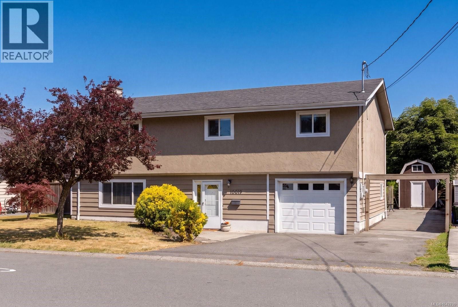 10019 Siddall Rd, Sidney, British Columbia
