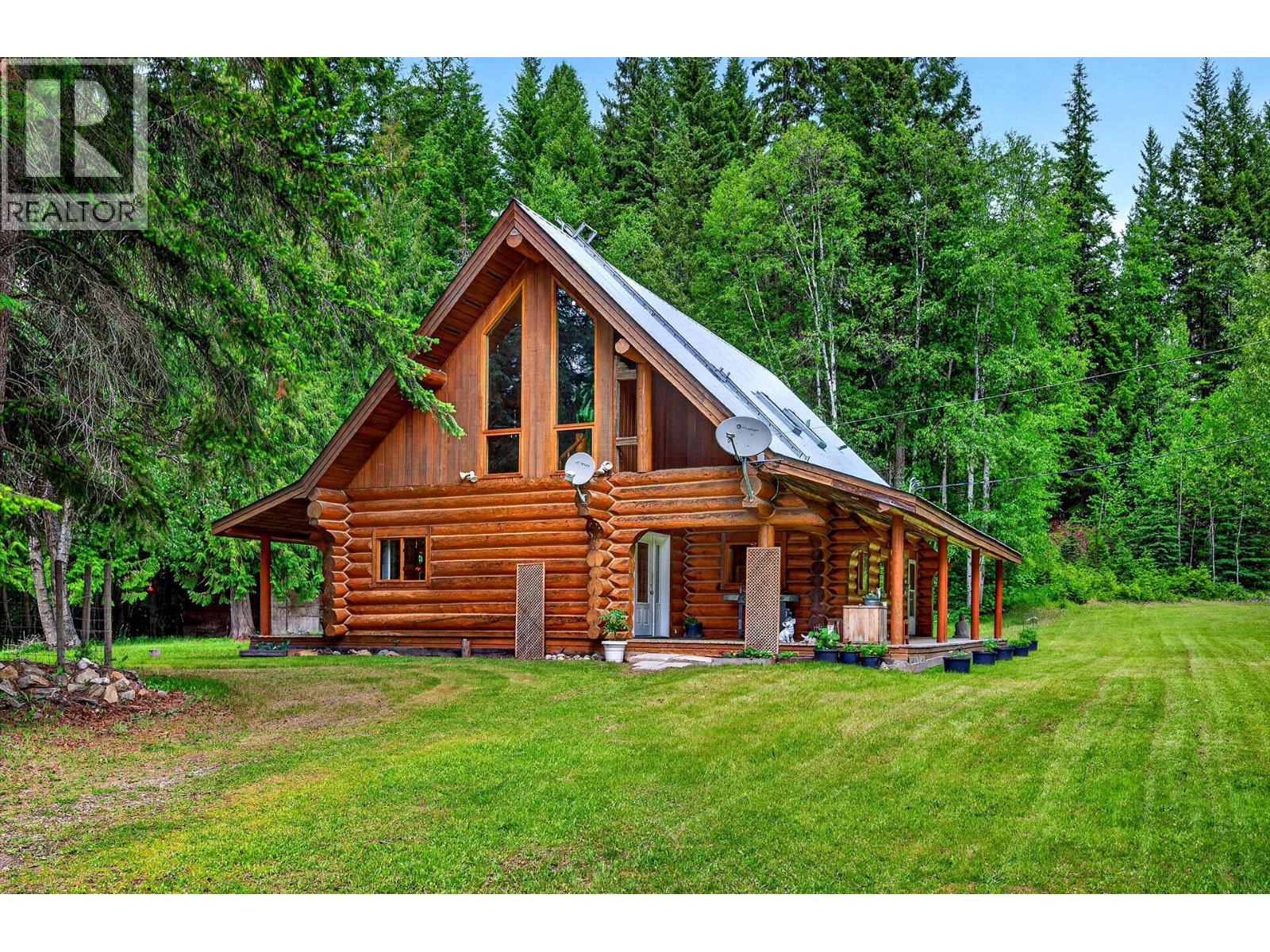 6041 Creek Side Road, Barriere, British Columbia  V0E 1E0 - Photo 1 - 10391438