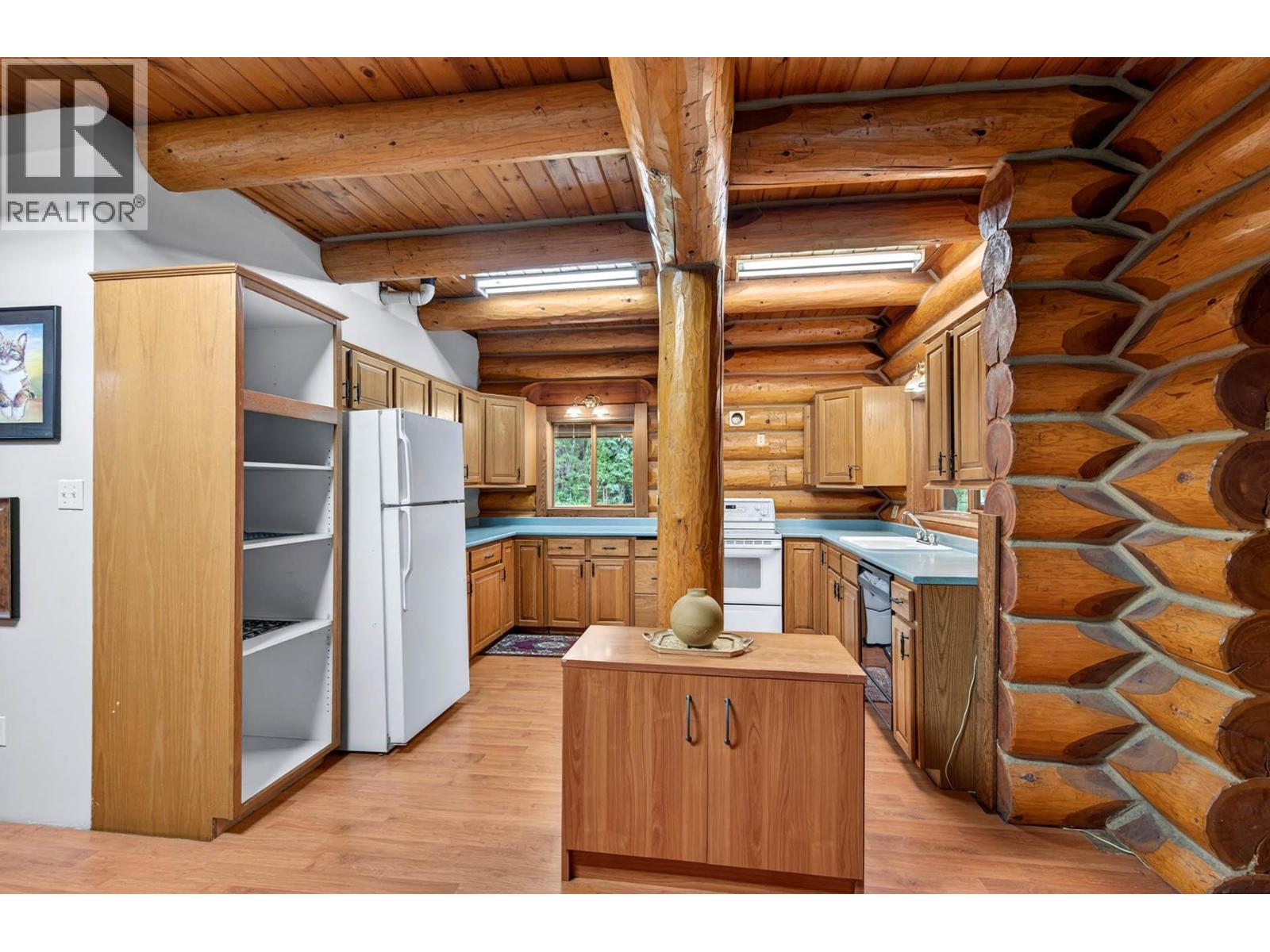 6041 Creek Side Road, Barriere, British Columbia  V0E 1E0 - Photo 13 - 10391438