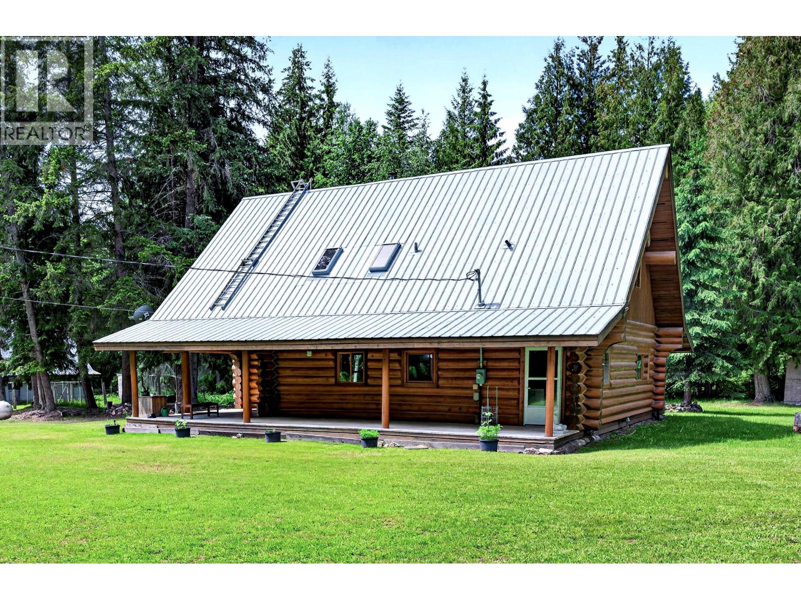 6041 Creek Side Road, Barriere, British Columbia  V0E 1E0 - Photo 4 - 10391438