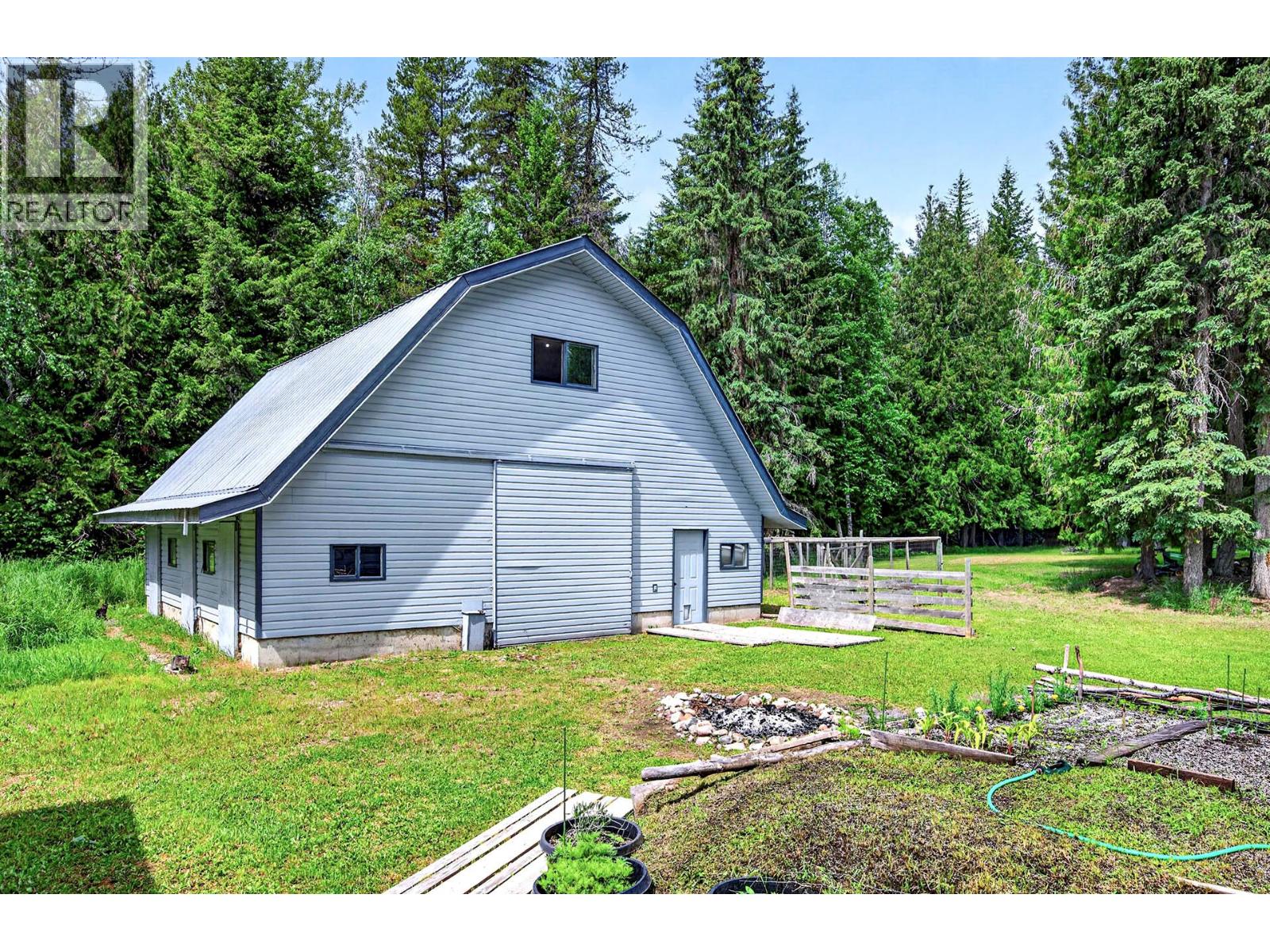 6041 Creek Side Road, Barriere, British Columbia  V0E 1E0 - Photo 42 - 10391438