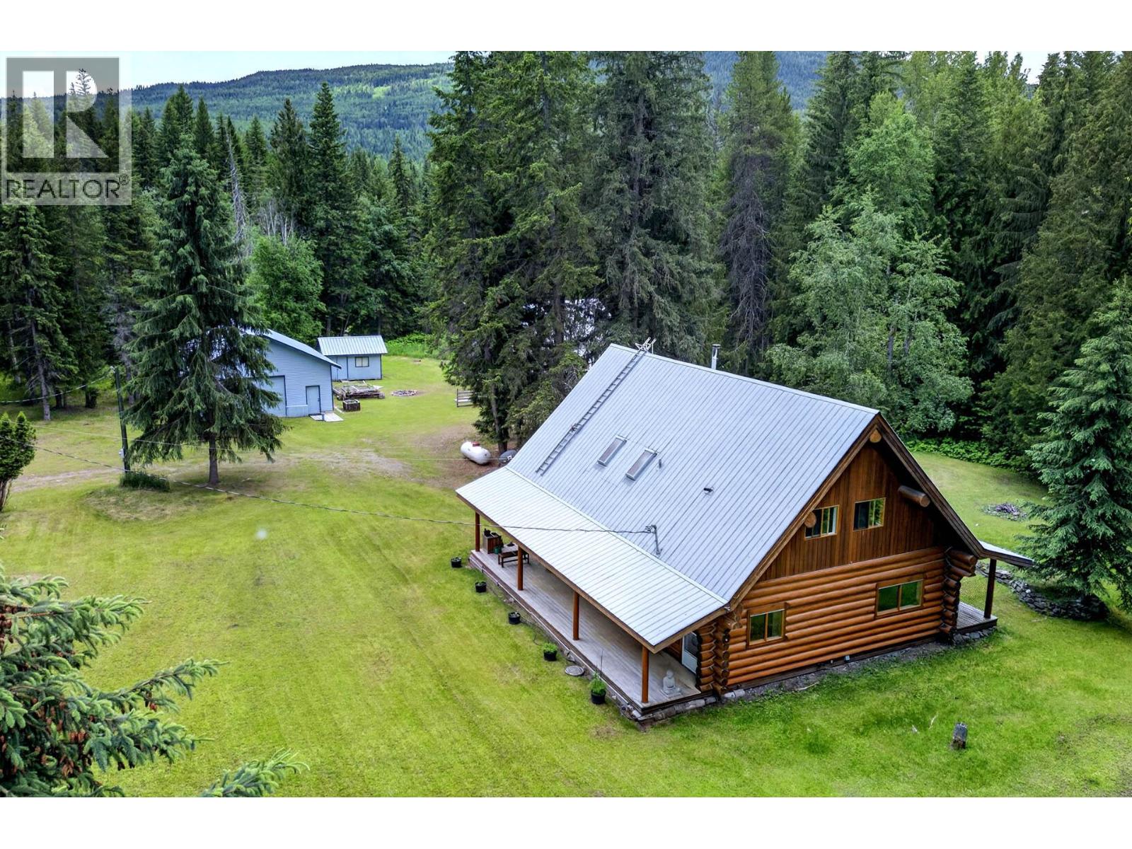 6041 Creek Side Road, Barriere, British Columbia  V0E 1E0 - Photo 6 - 10391438