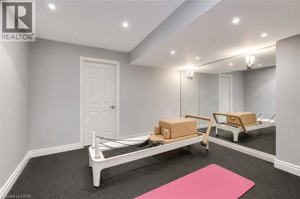 1251 Lakeshore Road E, Oakville, Ontario  L6J 1L5 - Photo 33 - 40845986