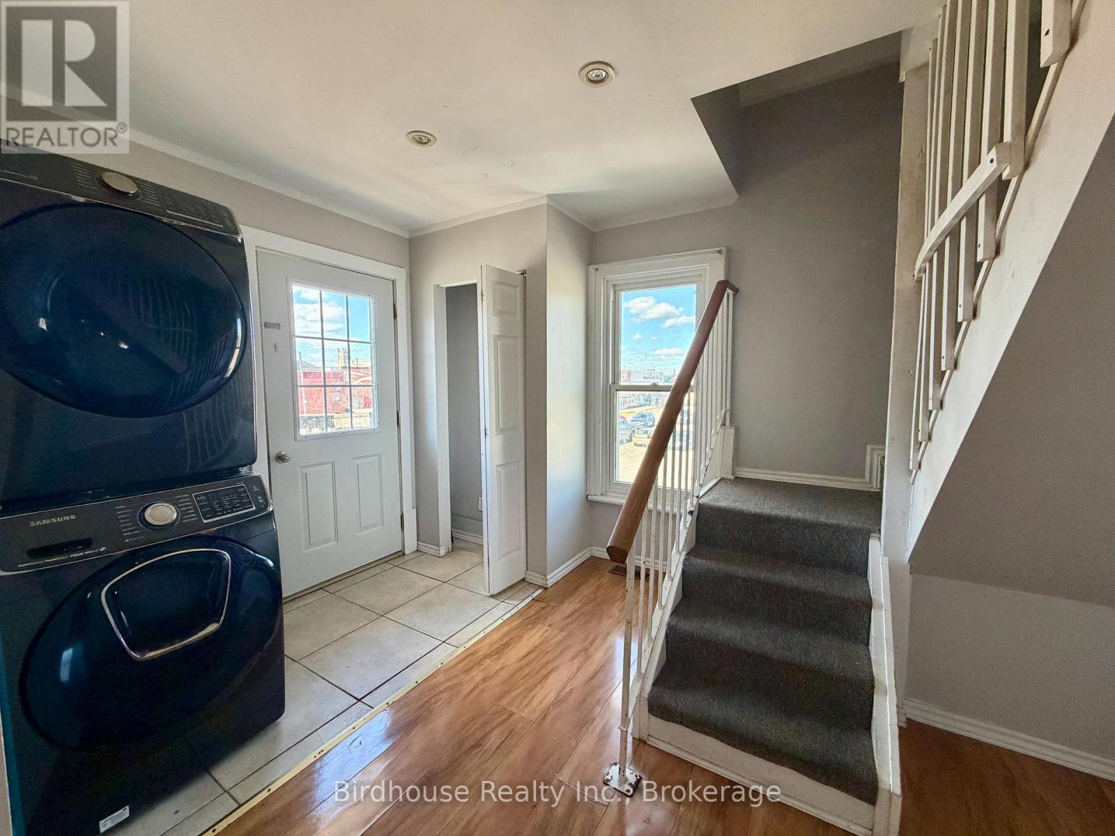60 Russell Street W, Kawartha Lakes, Ontario  K9V 2W9 - Photo 1 - X13544788