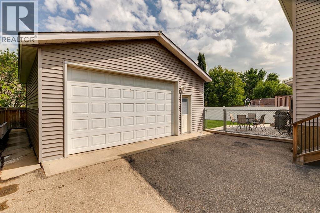 485 Big Springs Drive SE, Airdrie, Alberta  T4A 1A3 - Photo 35 - A2326278