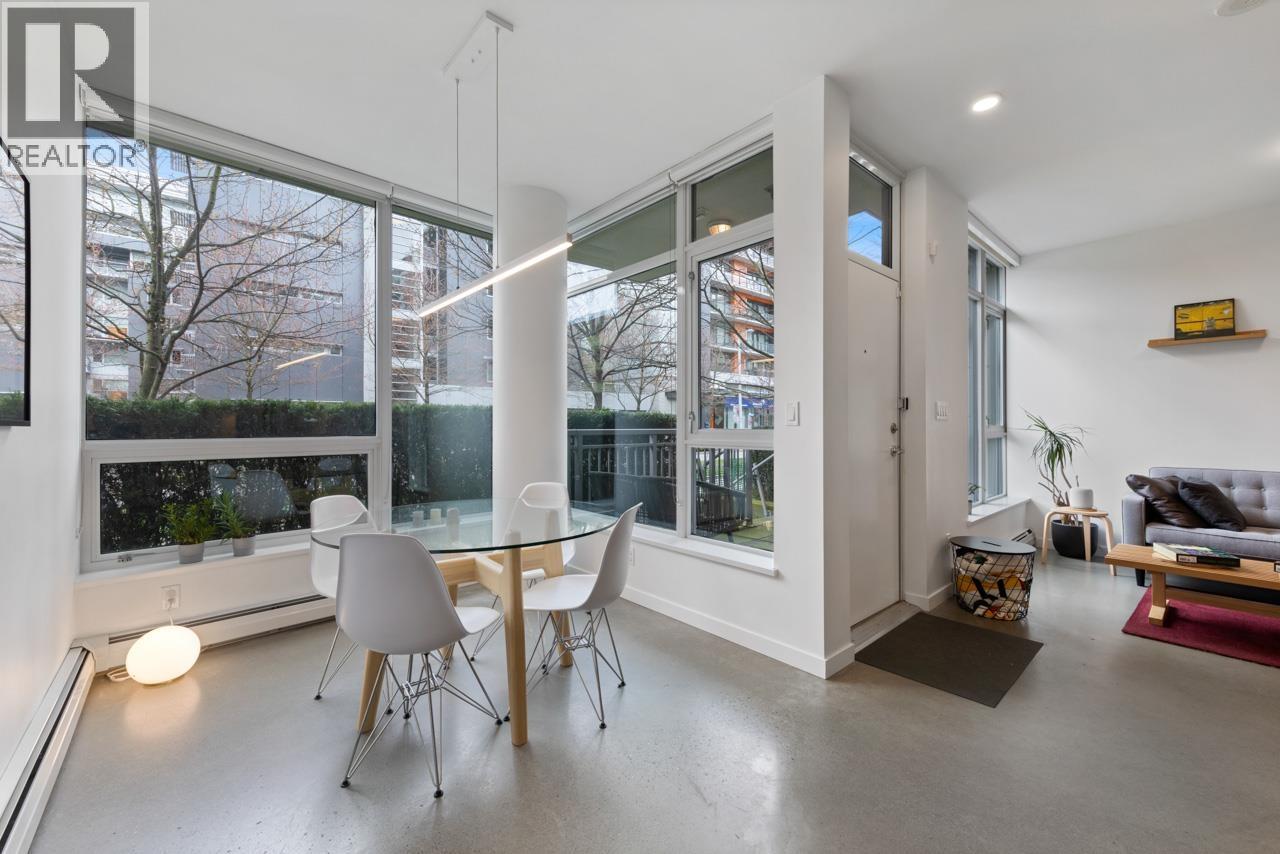 128 W 1st Avenue, Vancouver, British Columbia  V5Y 0H5 - Photo 2 - R3144610