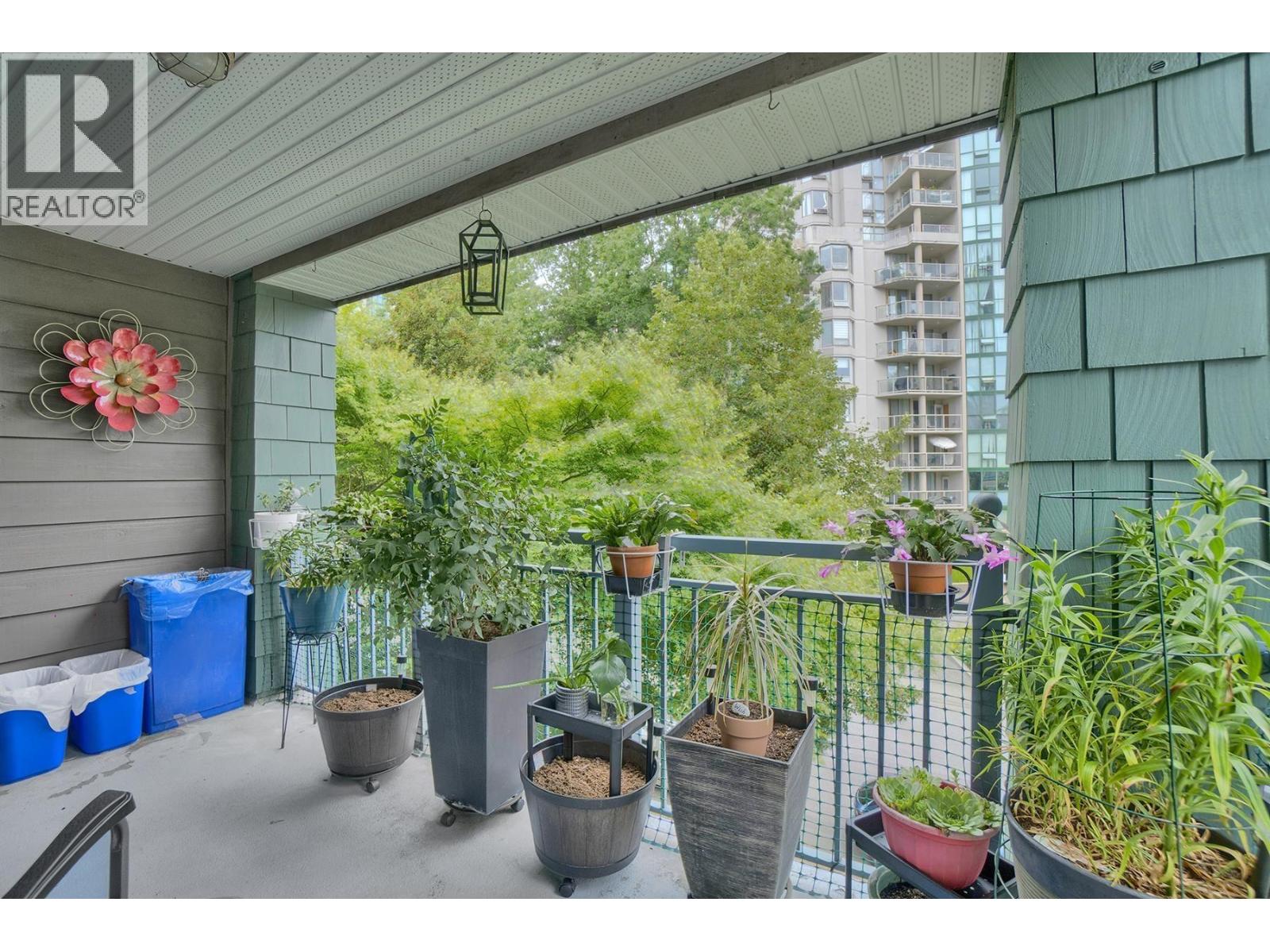 313 3085 Primrose Lane, Coquitlam, British Columbia  V3B 7S3 - Photo 8 - R3144643