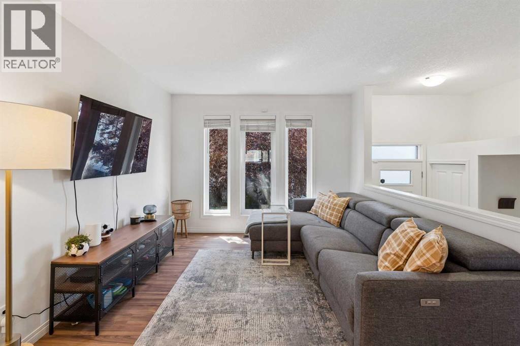 614 Auburn Bay Square Se, Calgary, Alberta  T3M 0Y9 - Photo 4 - A2326874