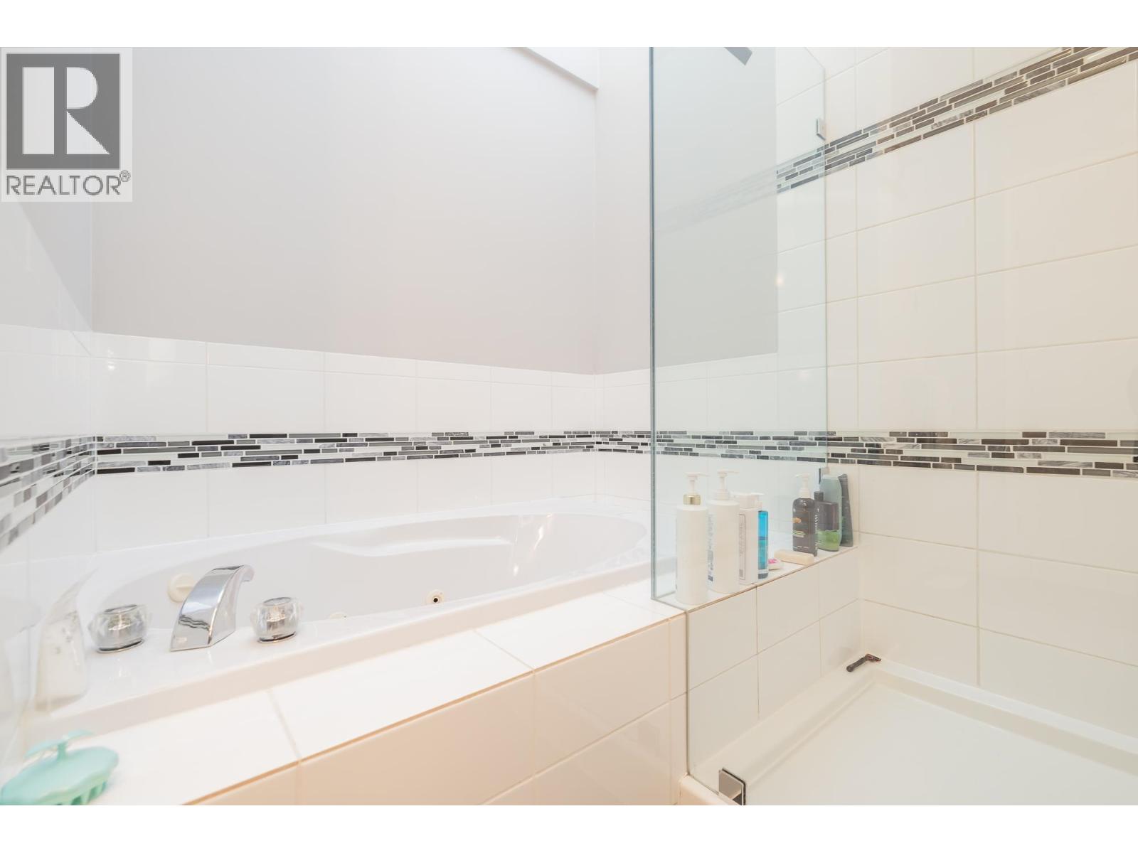 2796 Goldstream Crescent, Coquitlam, British Columbia  V3C 5G9 - Photo 27 - R3144126