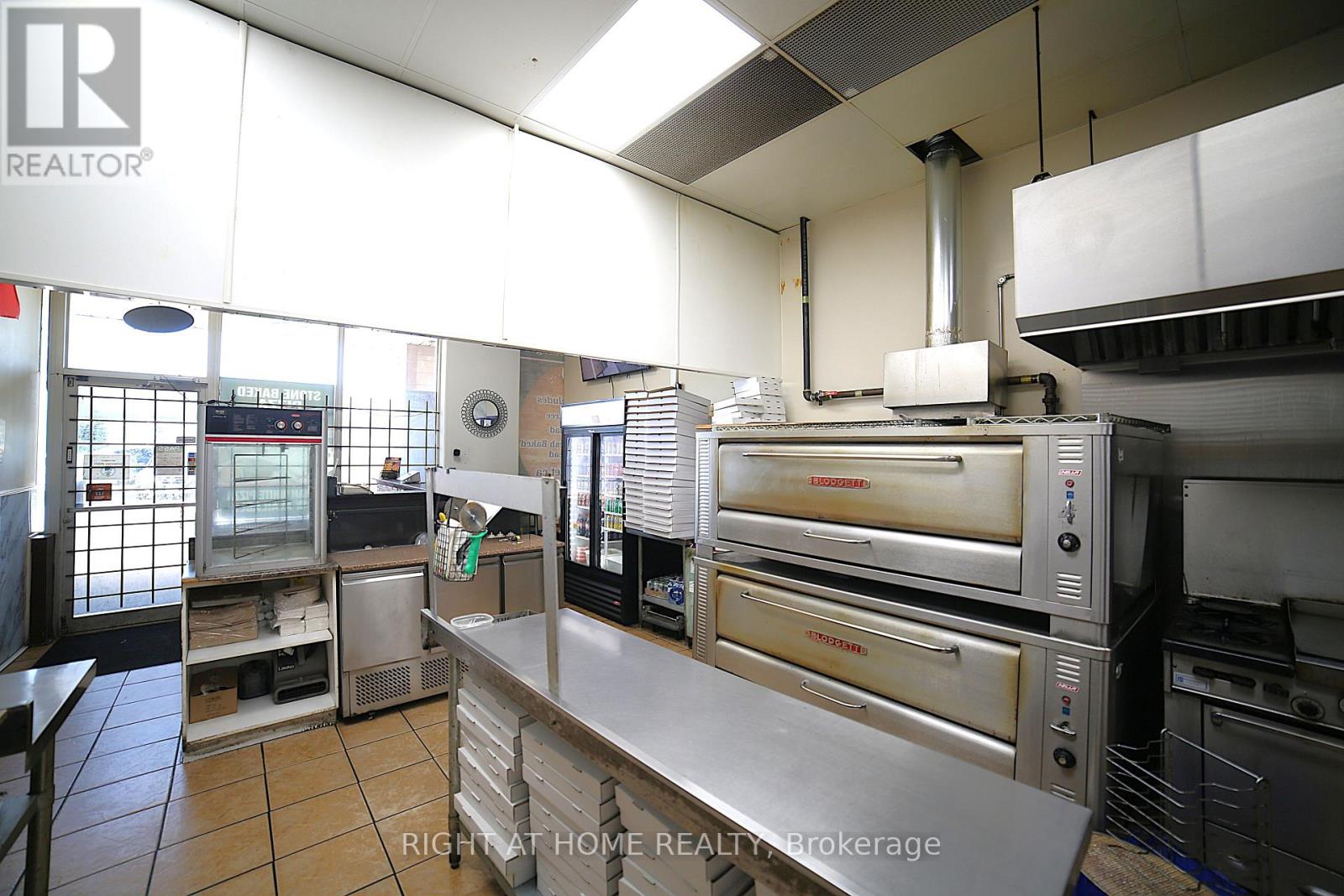 6 - 15 Lockport Way, Hamilton, Ontario  L8E 0H8 - Photo 9 - X13538468