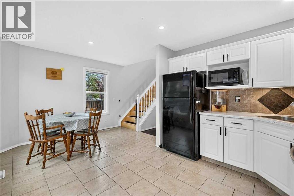 39 Bridlewood Avenue SW, Calgary, Alberta  T2Y 3T3 - Photo 10 - A2323974