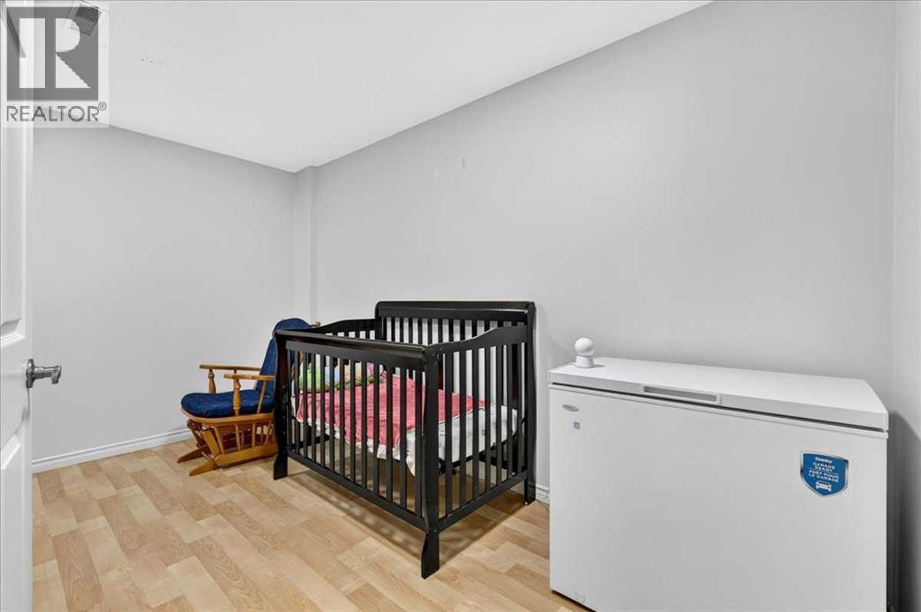 39 Bridlewood Avenue SW, Calgary, Alberta  T2Y 3T3 - Photo 32 - A2323974
