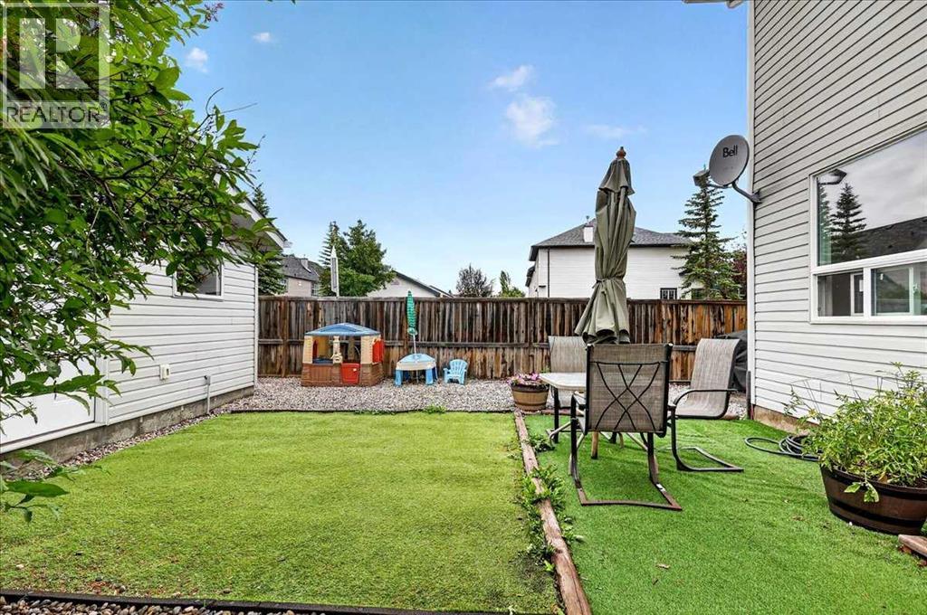 39 Bridlewood Avenue SW, Calgary, Alberta  T2Y 3T3 - Photo 42 - A2323974