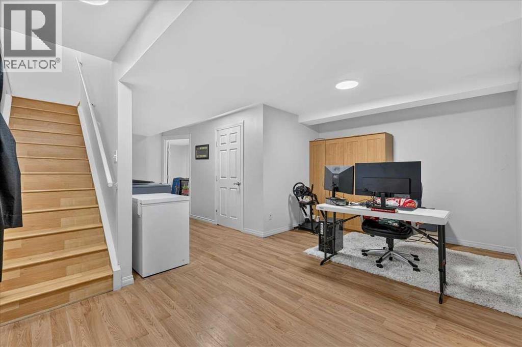 39 Bridlewood Avenue SW, Calgary, Alberta  T2Y 3T3 - Photo 27 - A2323974