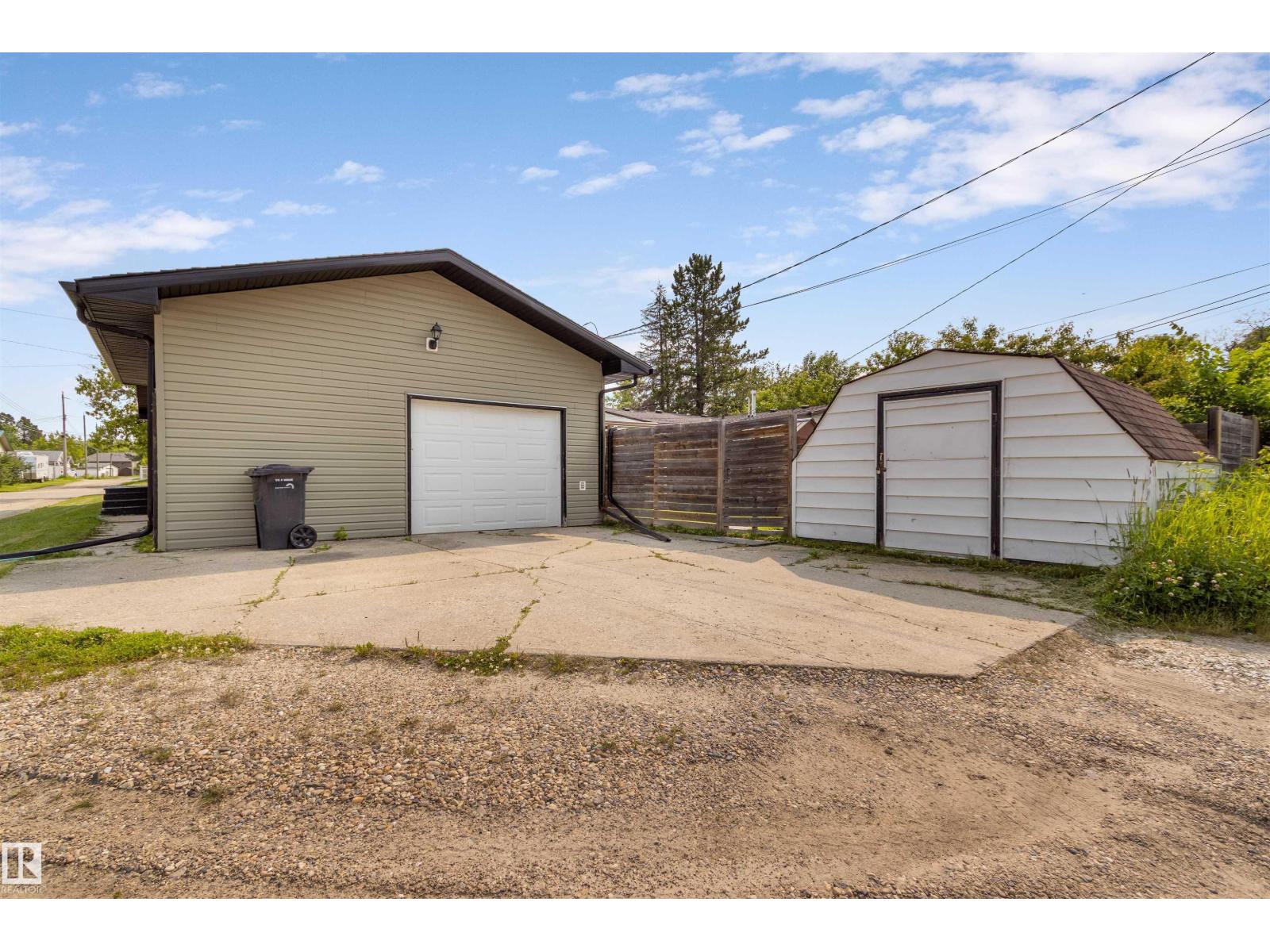 4712 49 Av, Drayton Valley, Alberta  T7A 1H8 - Photo 3 - E4497930