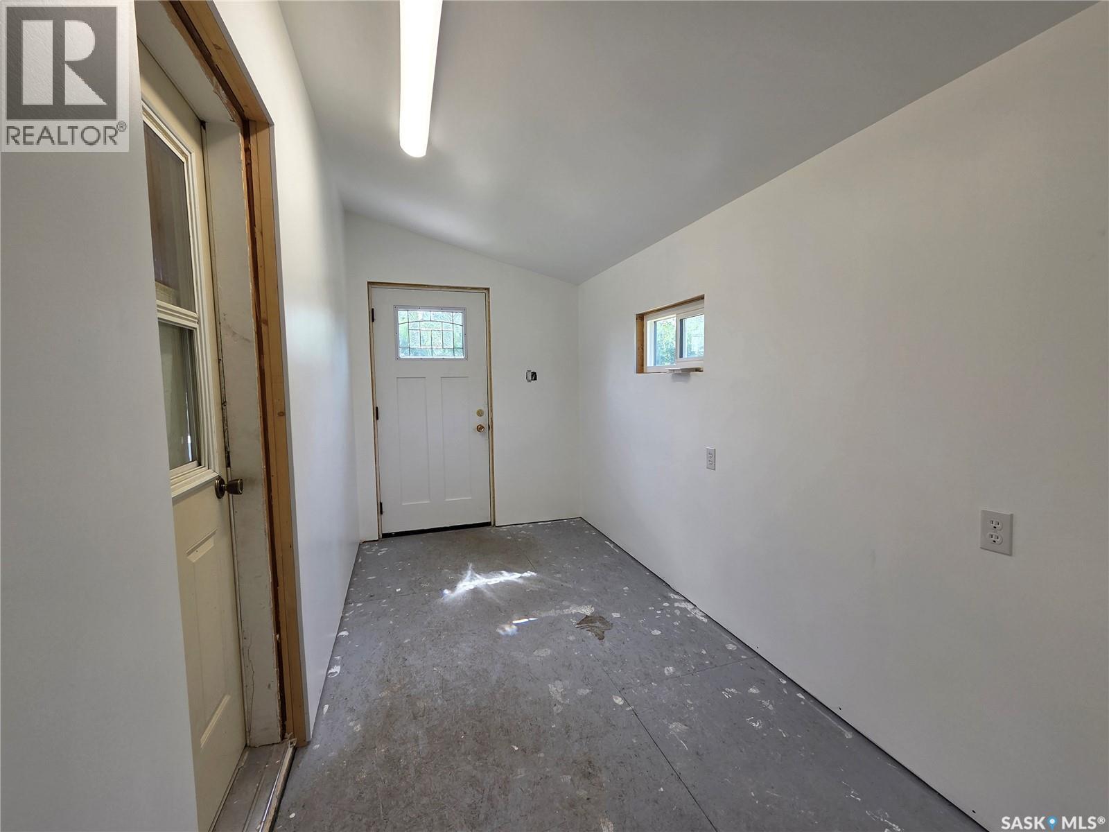 304 1st Avenue, Craik, Saskatchewan  S0G 0V0 - Photo 4 - SK042110