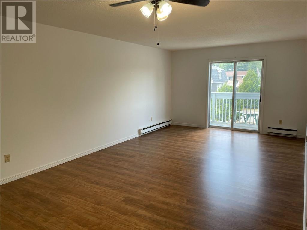 21 Balsam Street Unit# 210, Coniston, Ontario  P0M 1M0 - Photo 10 - 2129097
