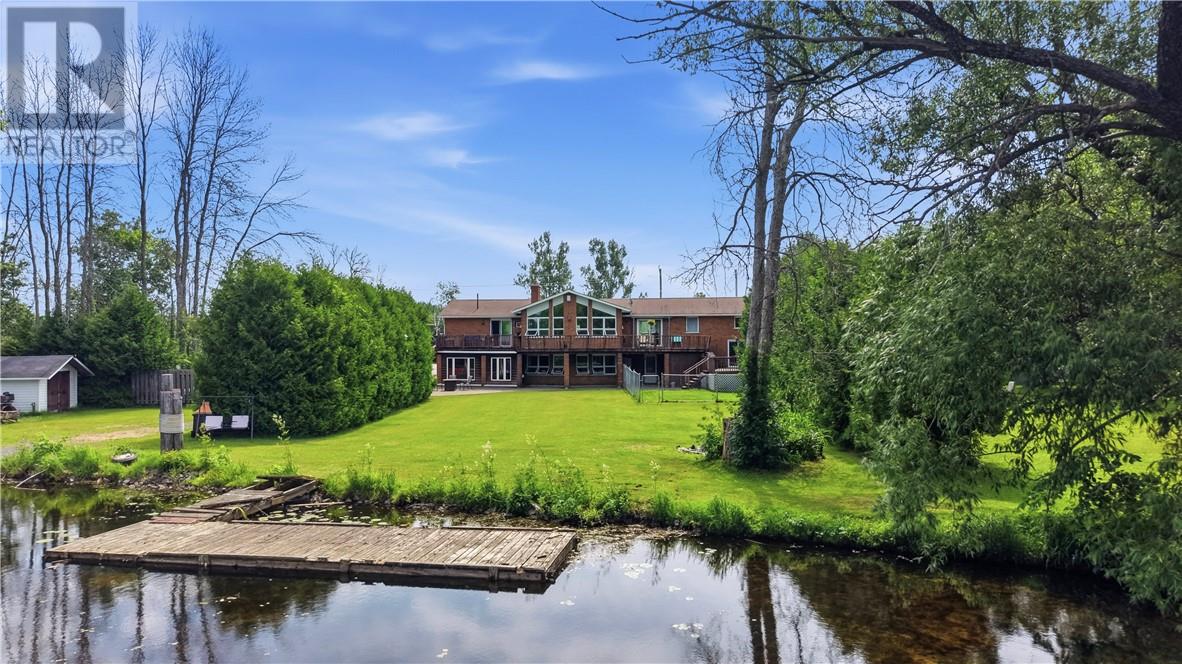241 Woodward Avenue, Blind River, Ontario  P0R 1B0 - Photo 1 - 2129044