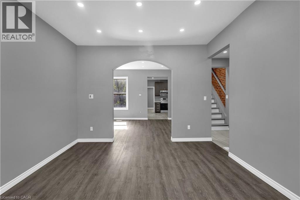 268 West Avenue N, Hamilton, Ontario  L8L 5C9 - Photo 5 - 40846805