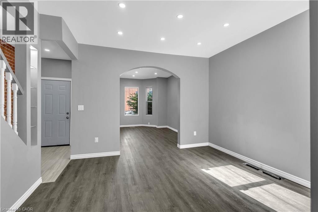 268 West Avenue N, Hamilton, Ontario  L8L 5C9 - Photo 9 - 40846805