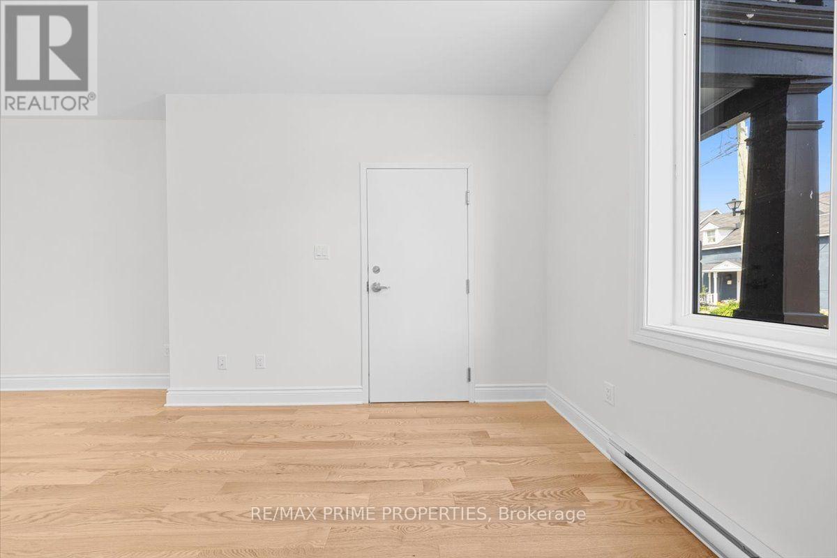 238 Bruyere Street, Ottawa, Ontario  K1N 5E3 - Photo 2 - X13543838