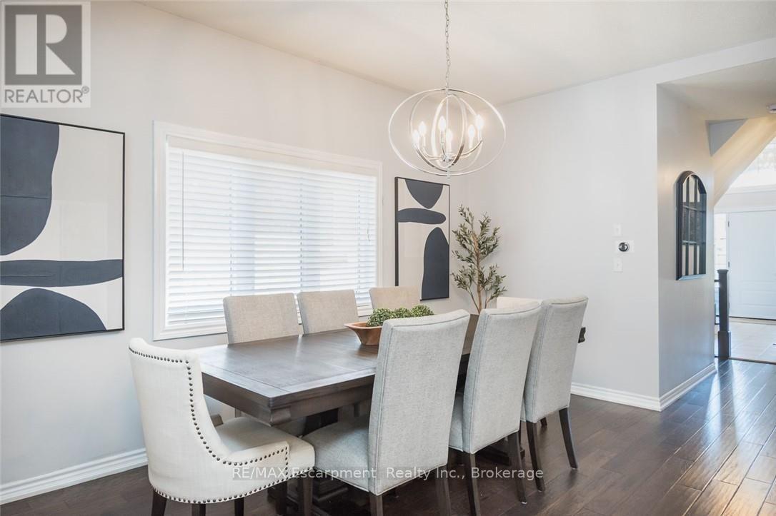3184 Tim Dobbie Drive, Burlington, Ontario  L7M 0N3 - Photo 5 - W13544978