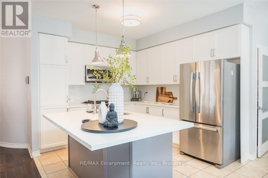 3184 Tim Dobbie Drive, Burlington, Ontario  L7M 0N3 - Photo 8 - W13544978