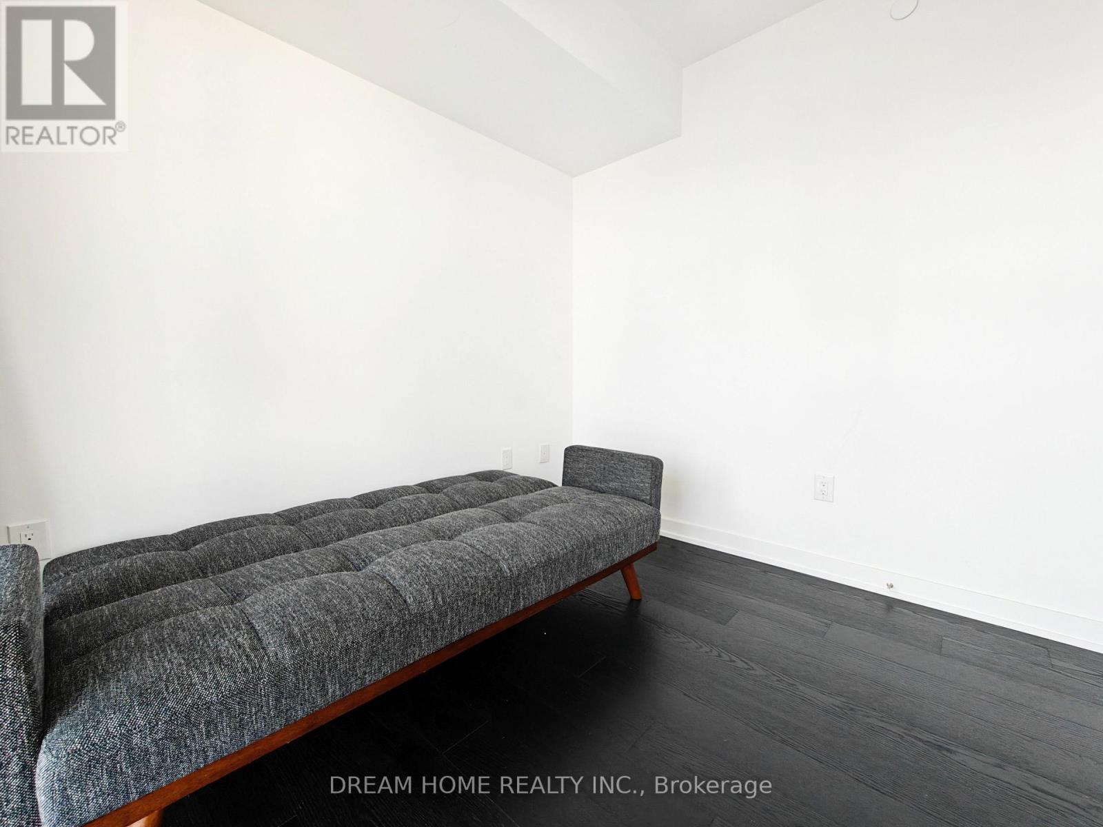 3902 - 11 Wellesley Street W, Toronto, Ontario  M4Y 0G4 - Photo 14 - C13544950