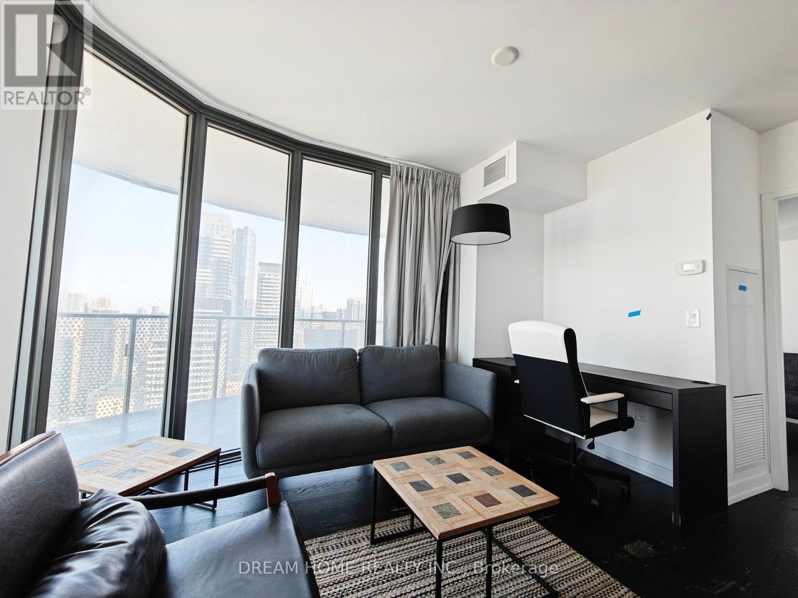 3902 - 11 Wellesley Street W, Toronto, Ontario  M4Y 0G4 - Photo 8 - C13544950