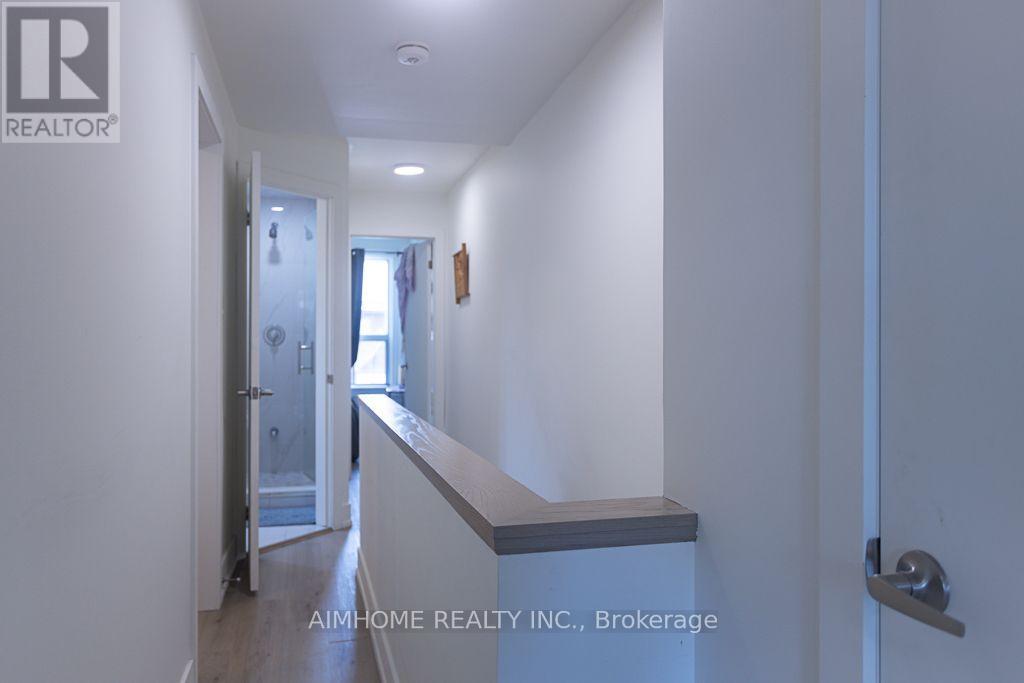 6 Macklem Avenue, Toronto, Ontario  M6J 3M2 - Photo 12 - C13544960