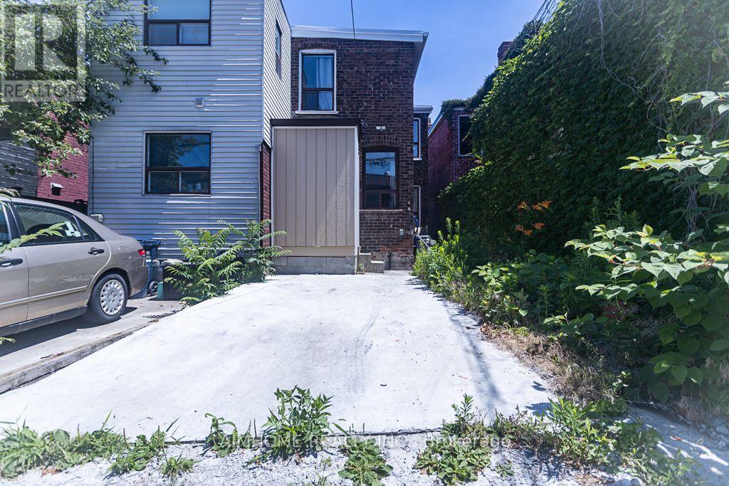 6 Macklem Avenue, Toronto, Ontario  M6J 3M2 - Photo 30 - C13544960
