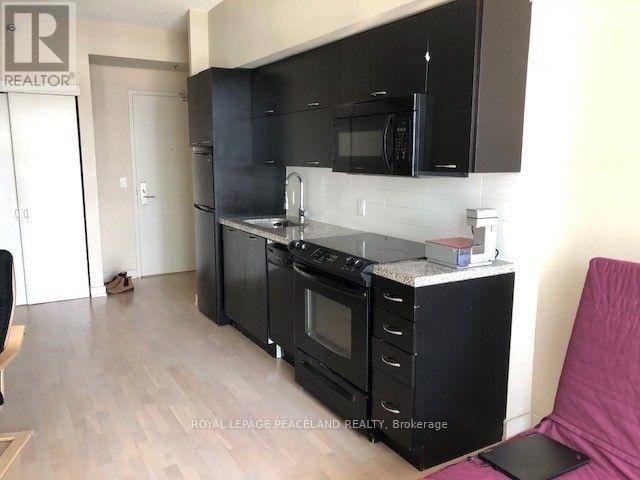 1111 - 21 Nelson Street, Toronto, Ontario M5V 1T8 - Photo 3 - C13545190