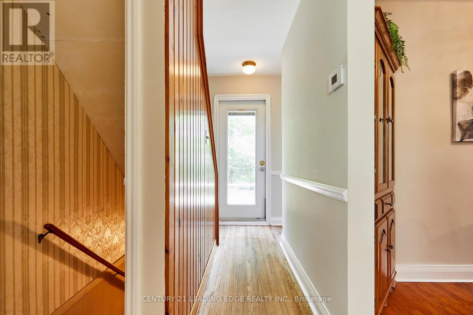 19 Scarboro Crescent, Toronto, Ontario  M1M 2J3 - Photo 17 - E13545076