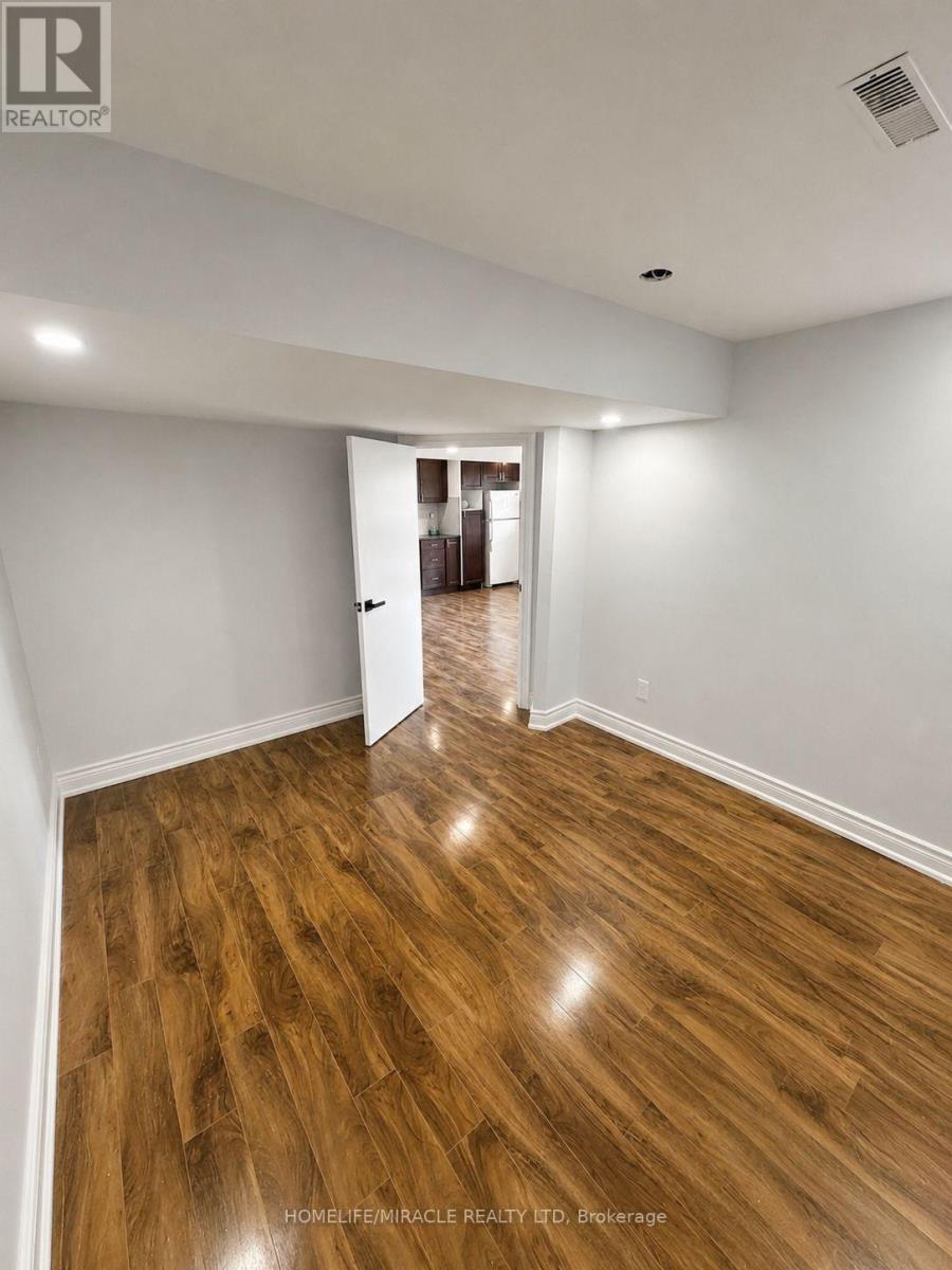 Bsmt - 2279 Chapman Court, Pickering, Ontario  L1X 2G1 - Photo 4 - E13545090