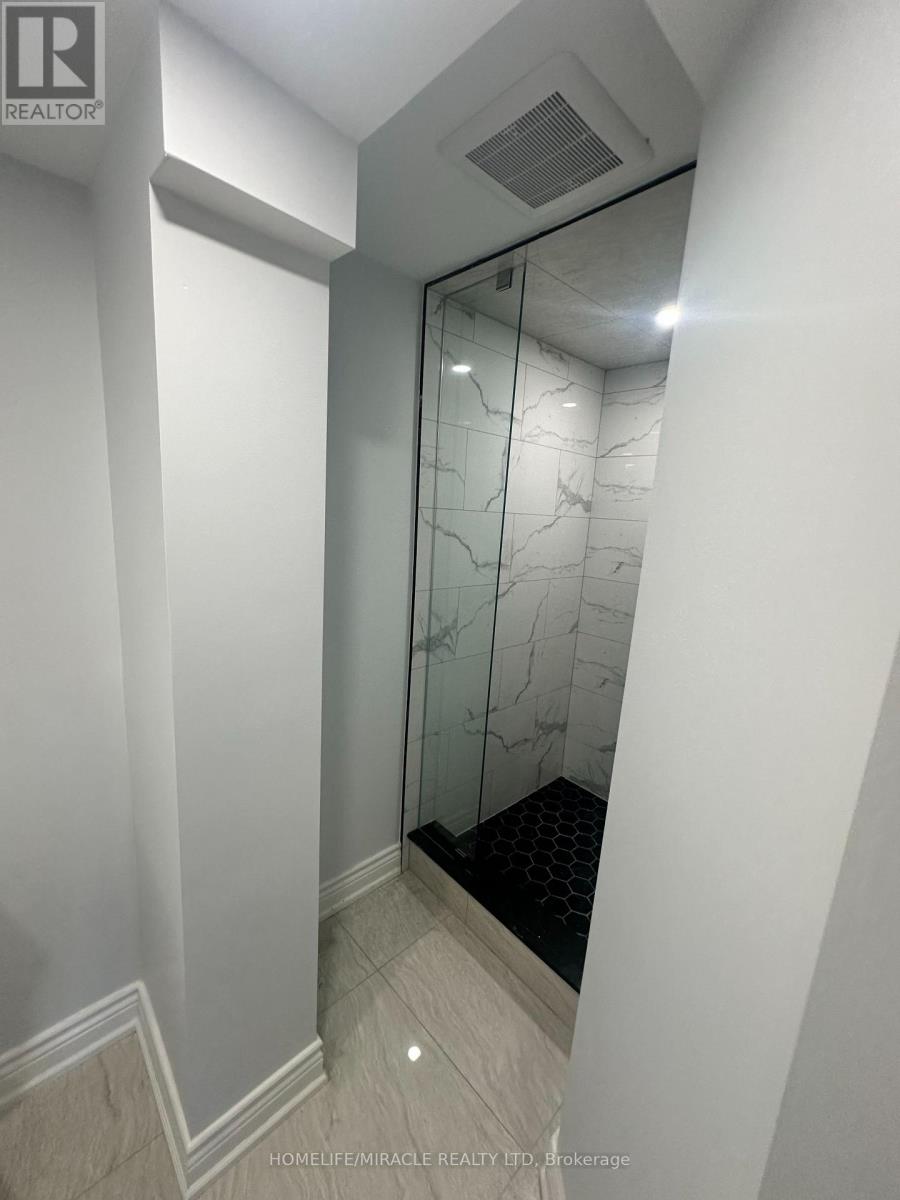Bsmt - 2279 Chapman Court, Pickering, Ontario  L1X 2G1 - Photo 7 - E13545090