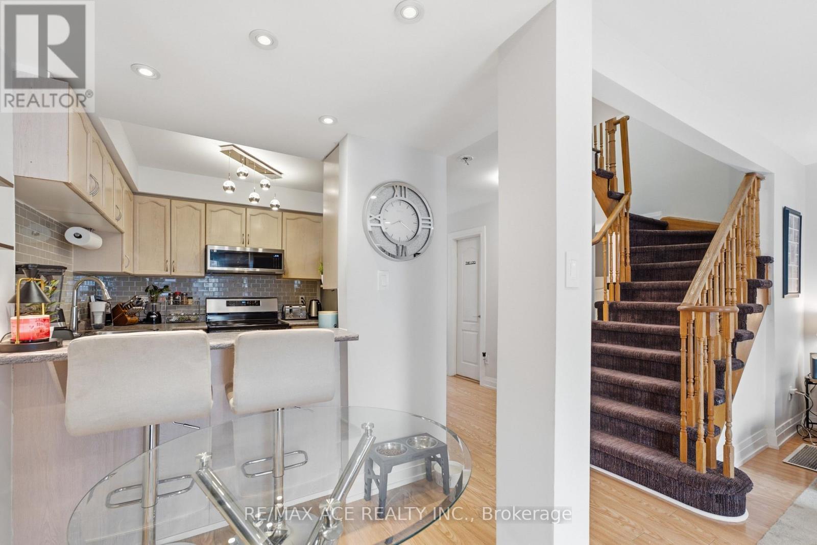 1563 Nipissing Court, Pickering, Ontario  L1V 6T9 - Photo 15 - E13545112