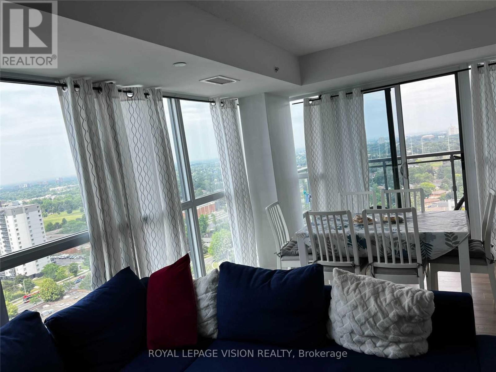 2207 - 30 Meadowglen Place, Toronto, Ontario M1G 0A6 - Photo 14 - E13545178
