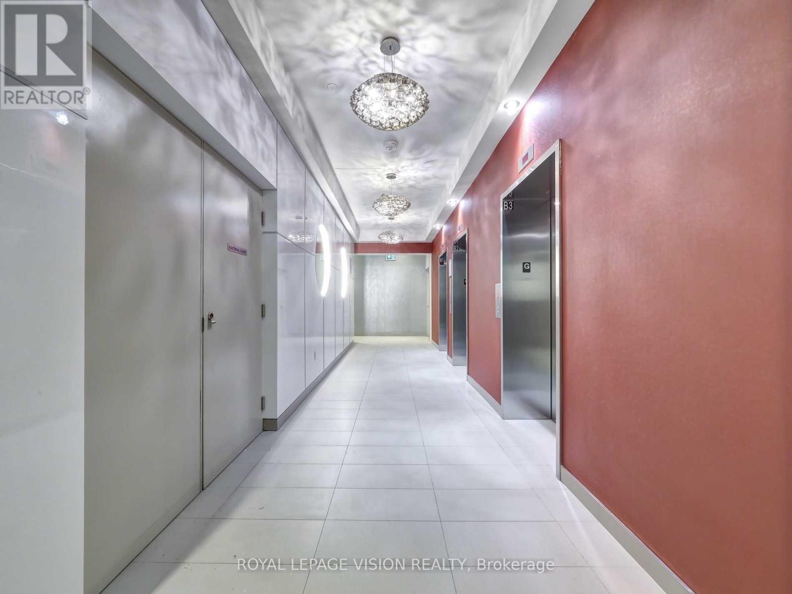 2207 - 30 Meadowglen Place, Toronto, Ontario M1G 0A6 - Photo 5 - E13545178